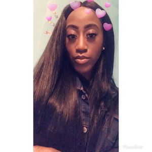 Meet your Posher, Naomi